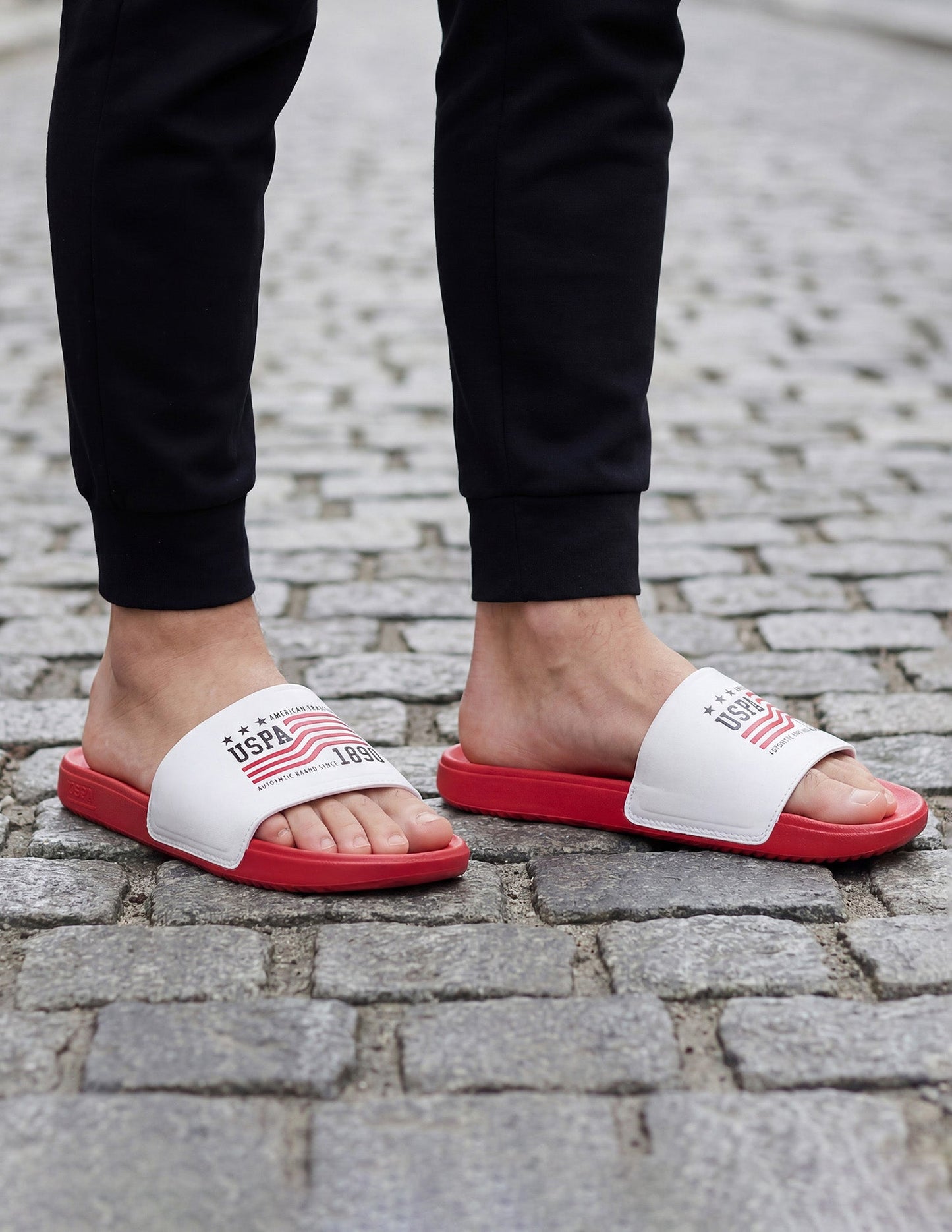 Men Axer Open Toe Slippers
