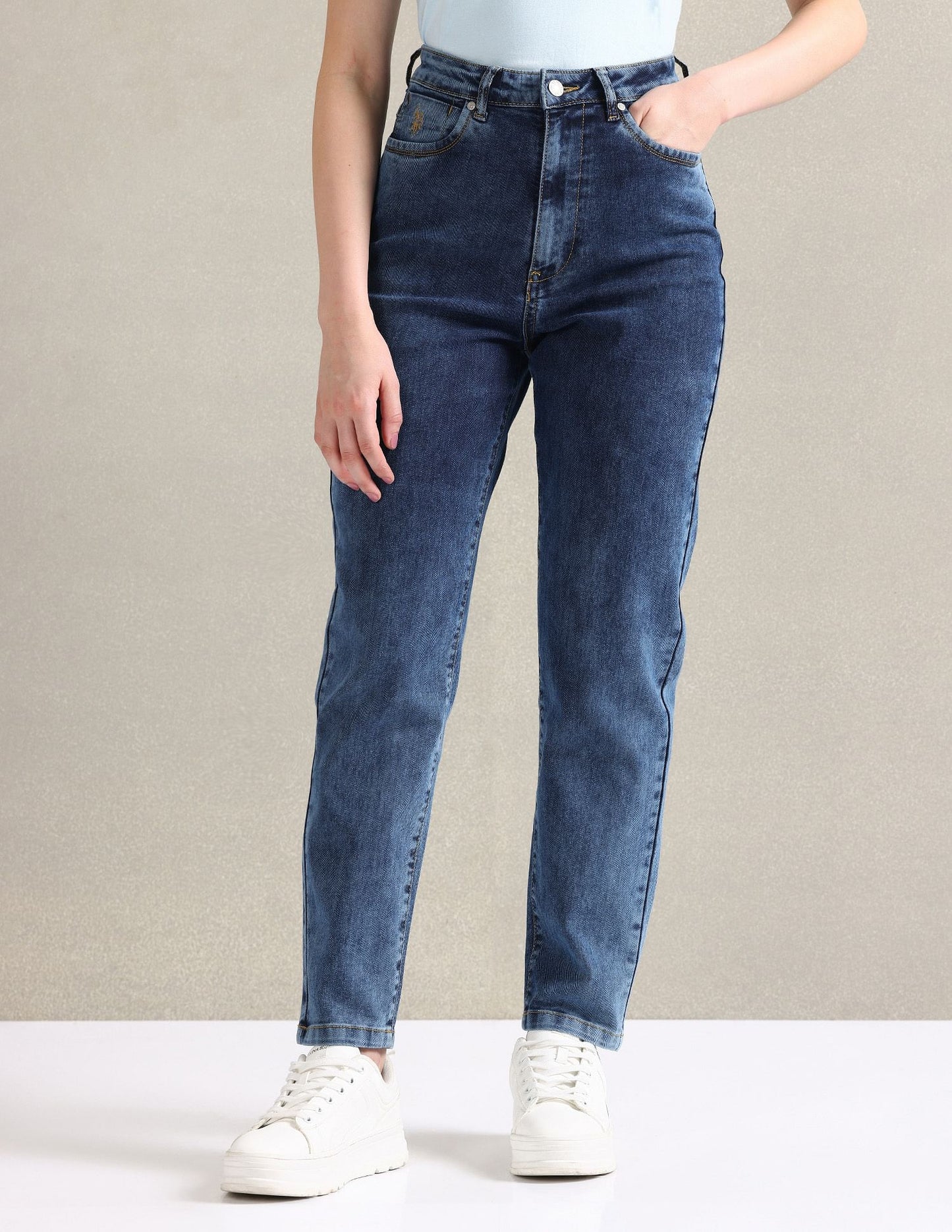Mom Fit Blue Jeans