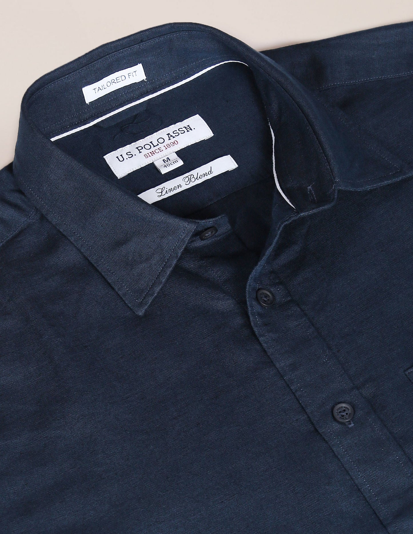 Spread Collar Solid Casual Shirt
