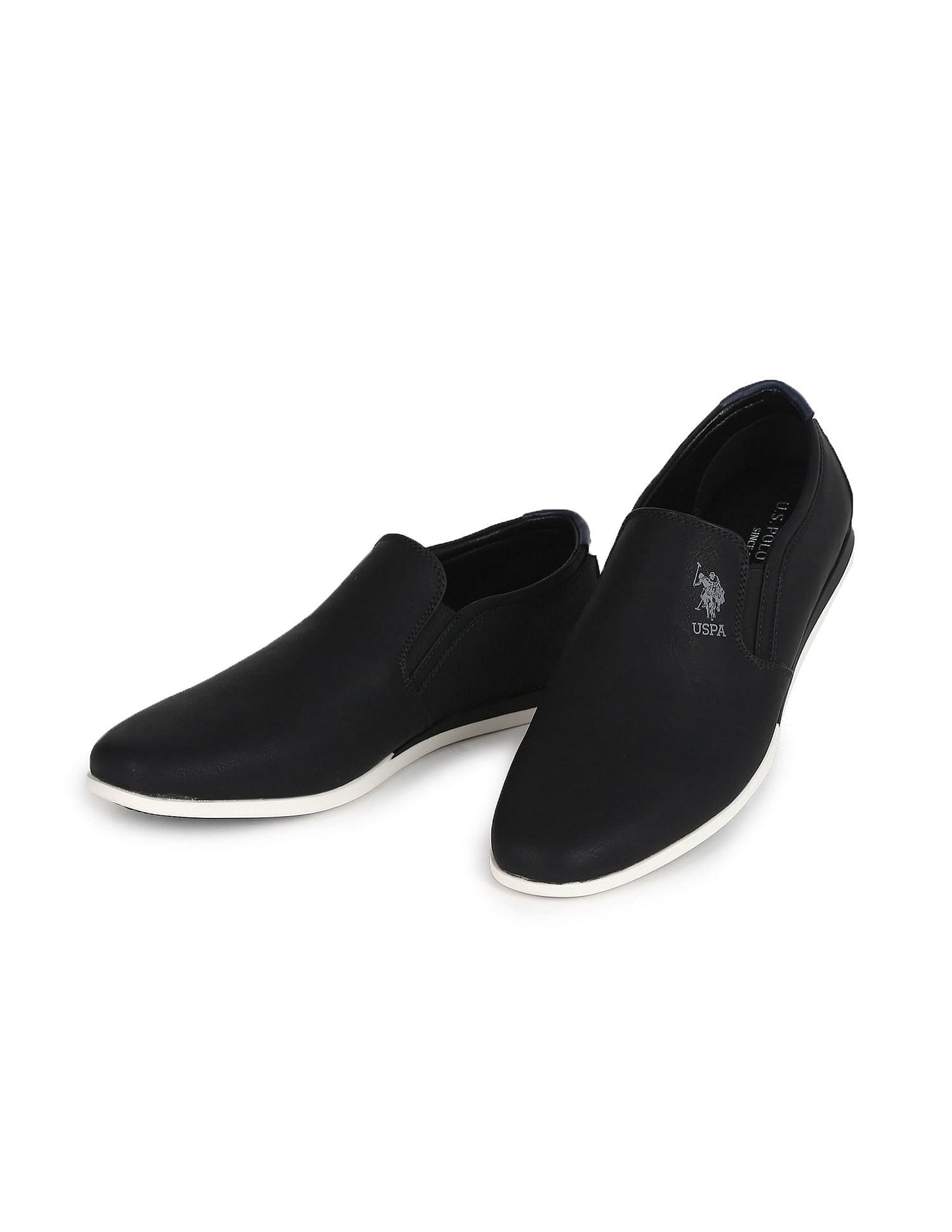 Men Textured Wade Slip On Shoes
