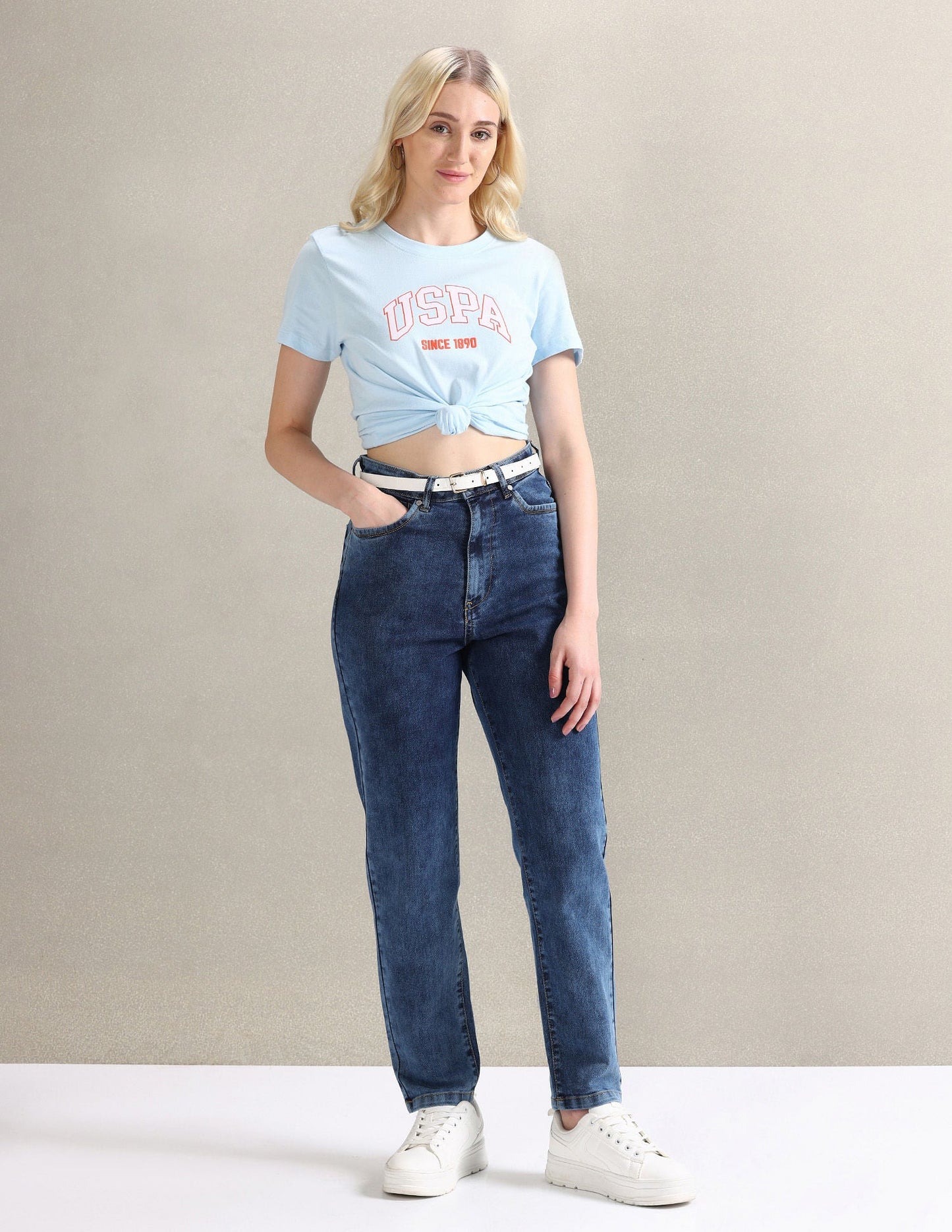 Mom Fit Blue Jeans