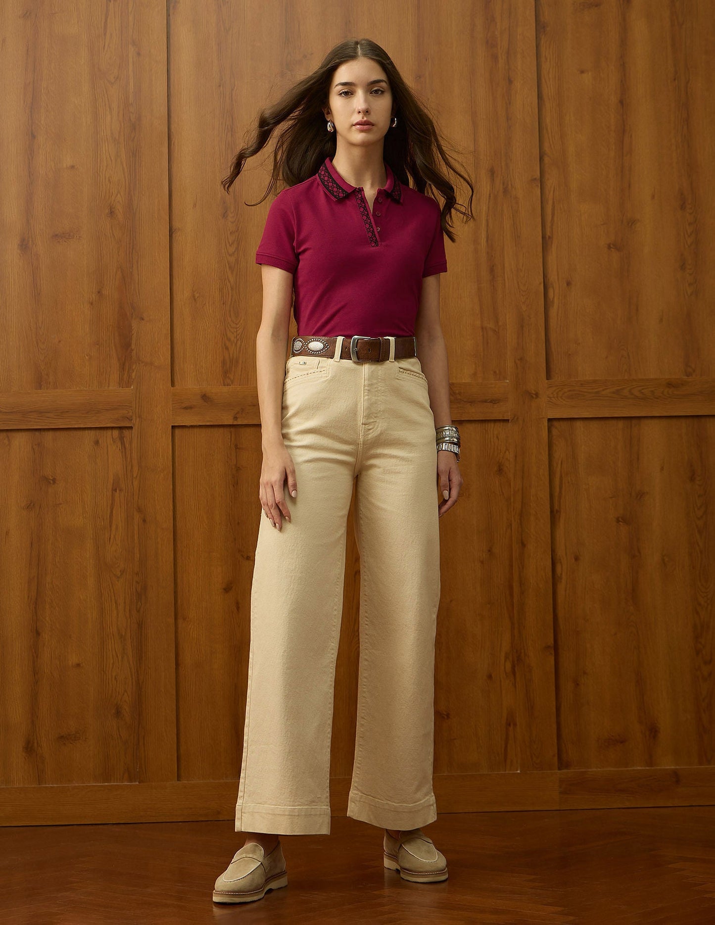 Jacquard Collar Solid Polo Shirt