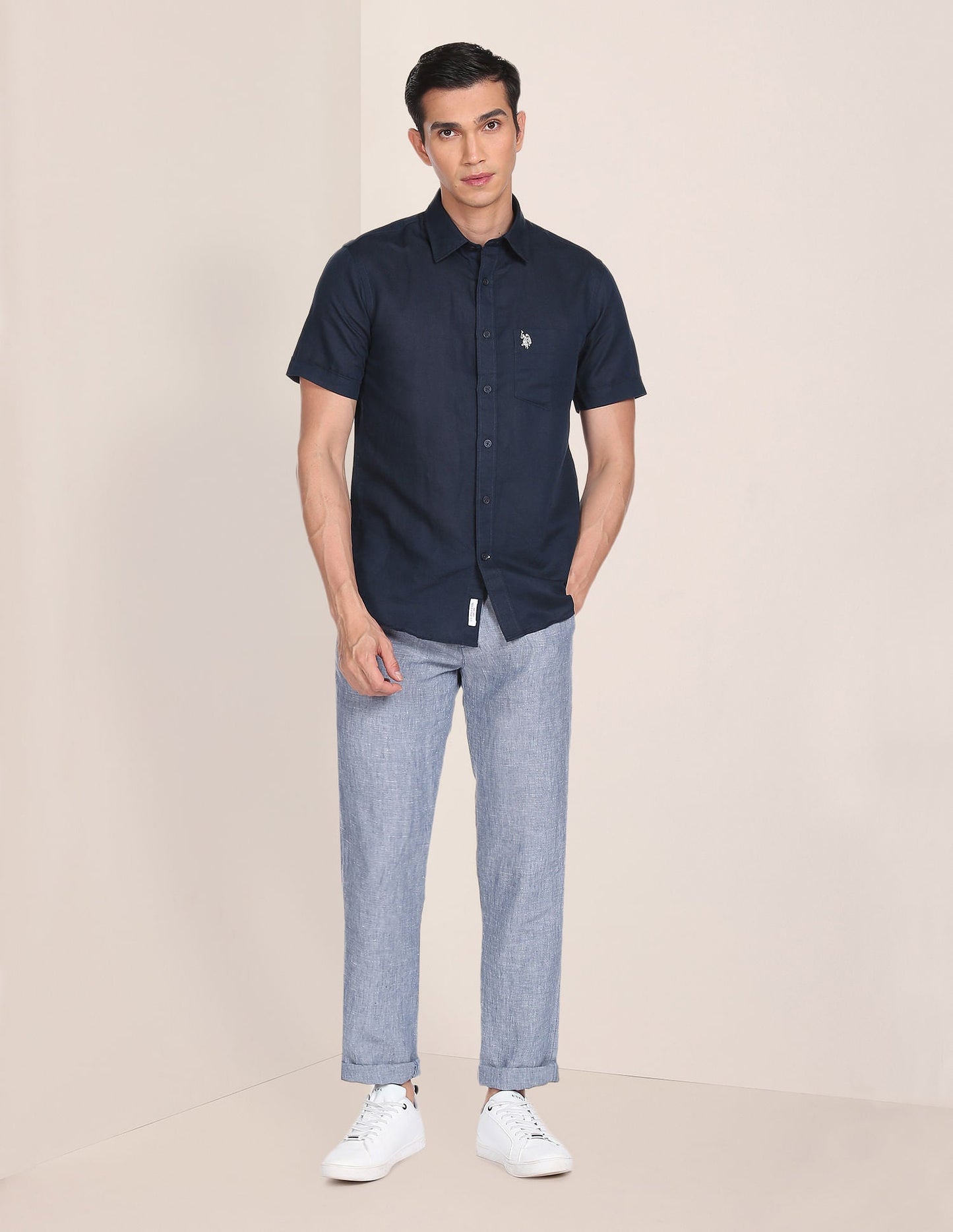 Spread Collar Solid Casual Shirt