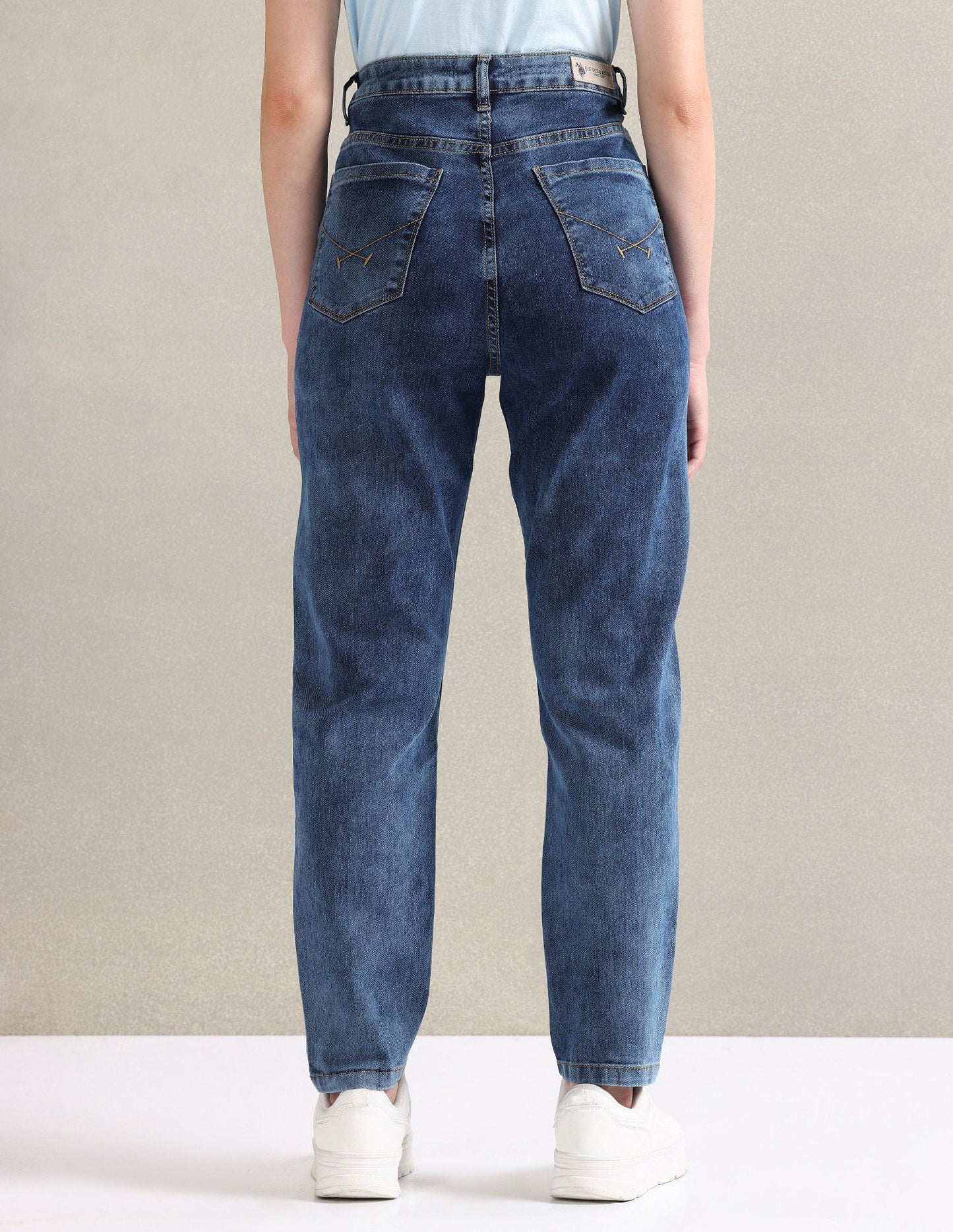 Mom Fit Blue Jeans